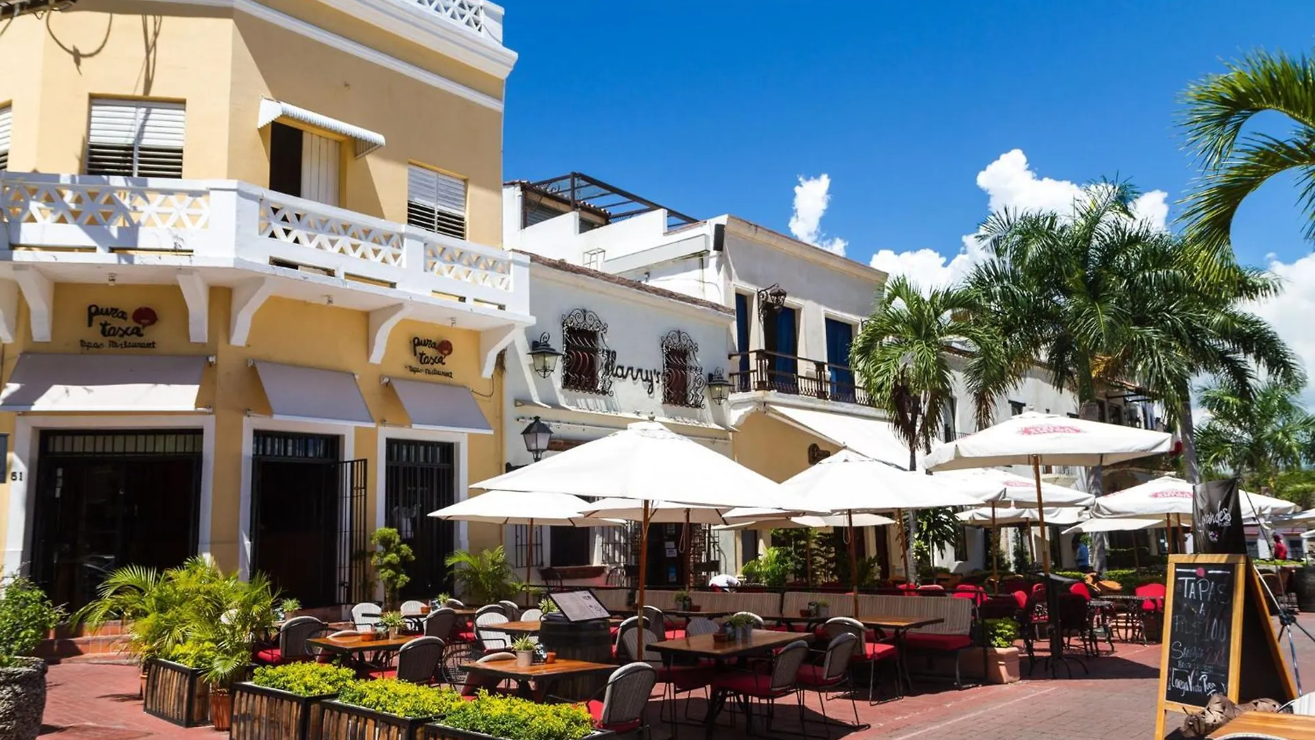 Tropical Island Apartahotel La Viva